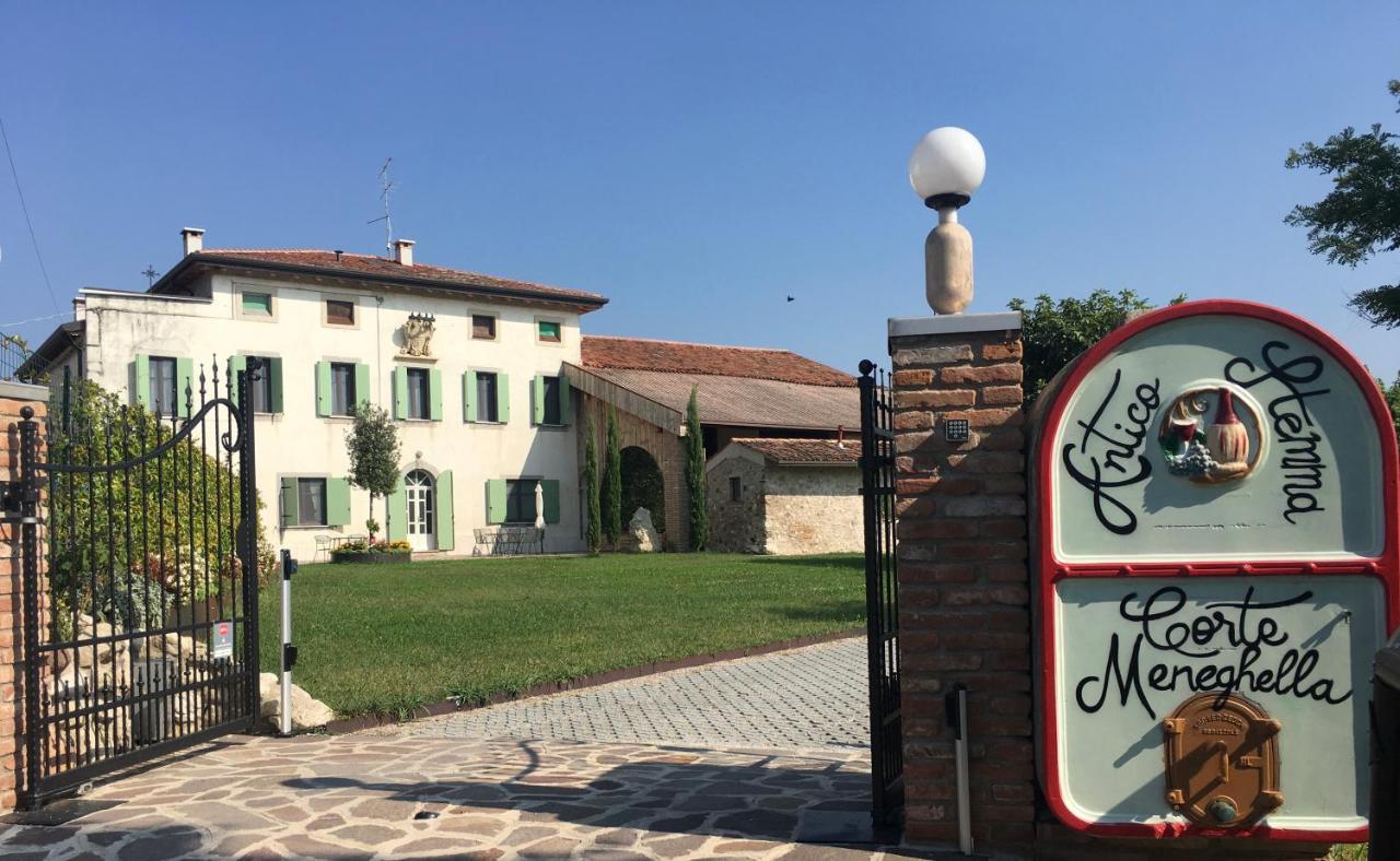 Antico Stemma Corte Meneghella Monzambano Bagian luar foto