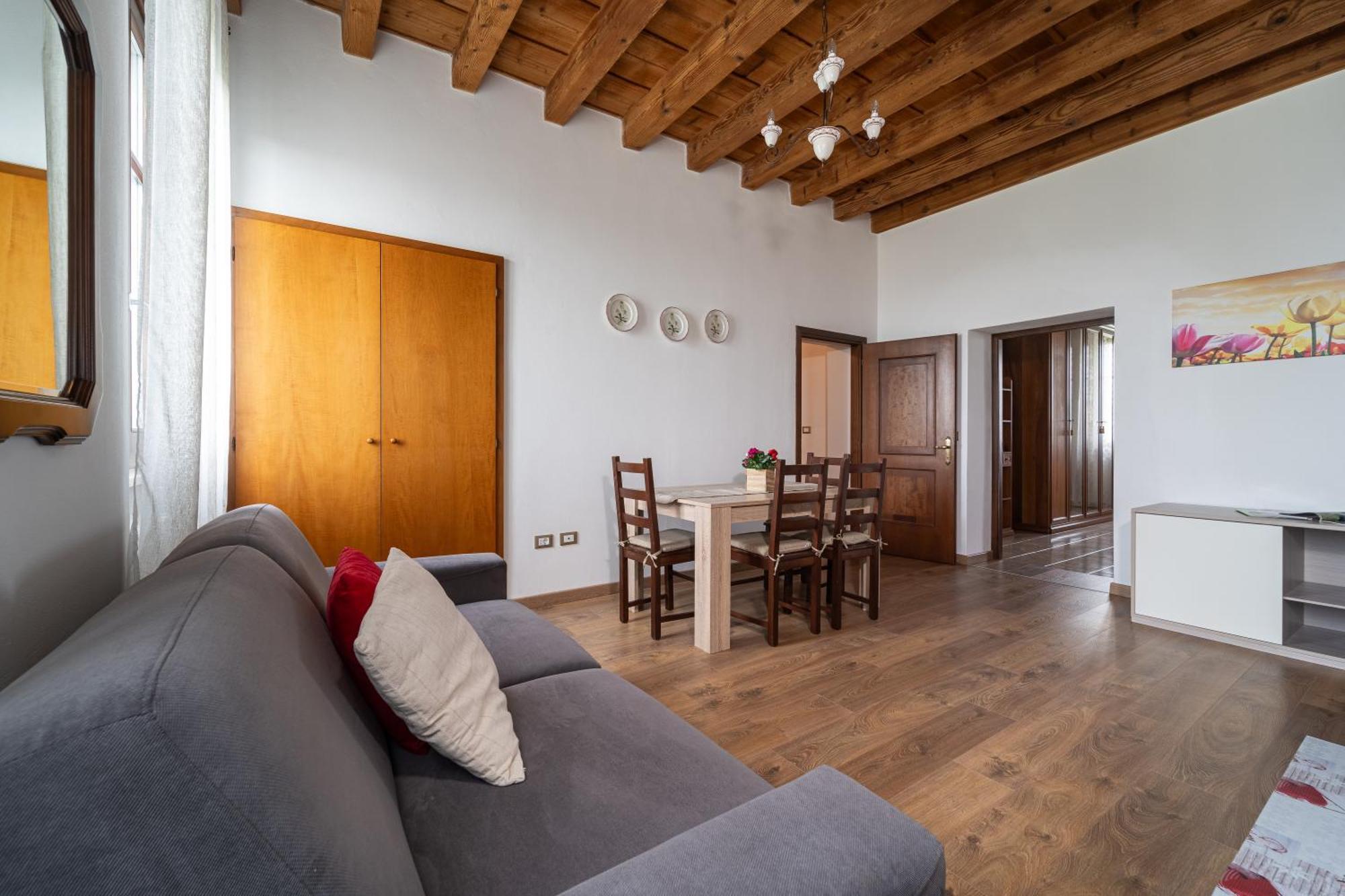 Antico Stemma Corte Meneghella Monzambano Bagian luar foto