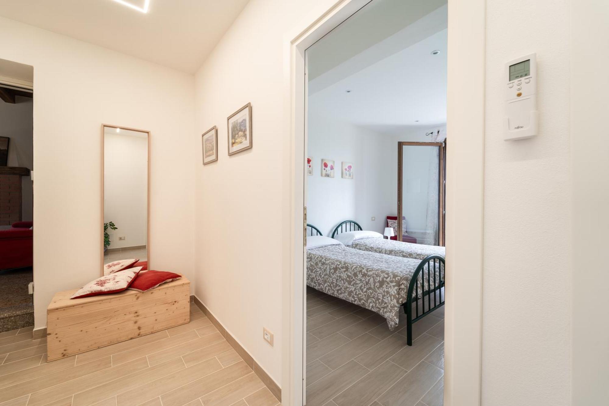 Antico Stemma Corte Meneghella Monzambano Bagian luar foto